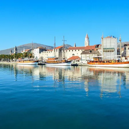 Slavica-1 By Interhome